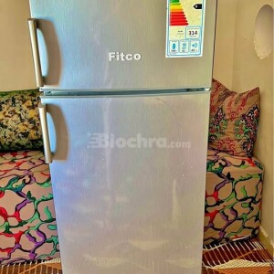 ثلاجة كهربائية مستعملة من نوع Fitco